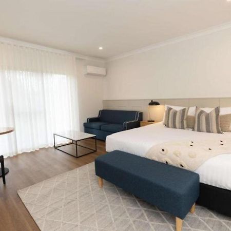 Clare Country Club Otel Dış mekan fotoğraf