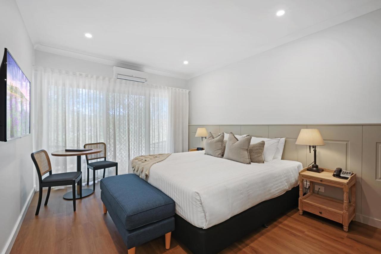 Clare Country Club Otel Dış mekan fotoğraf