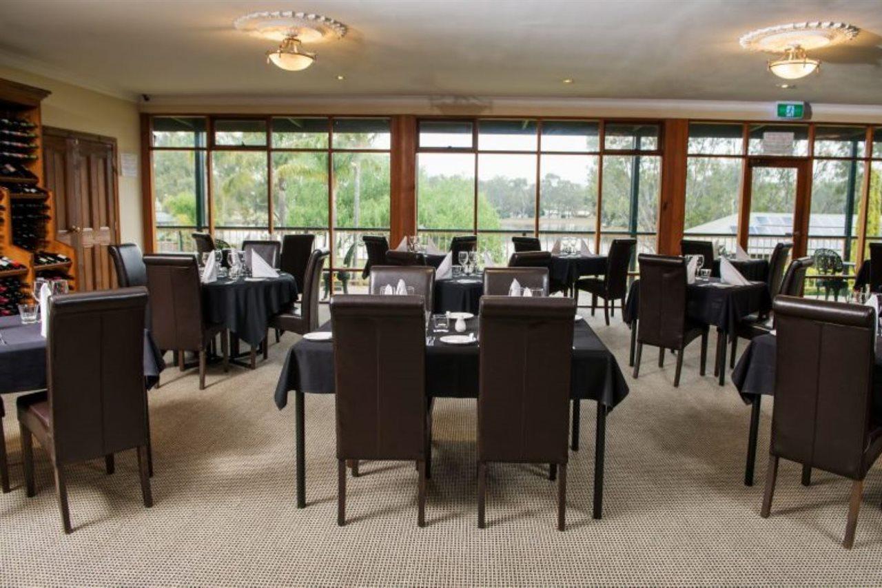 Clare Country Club Otel Dış mekan fotoğraf