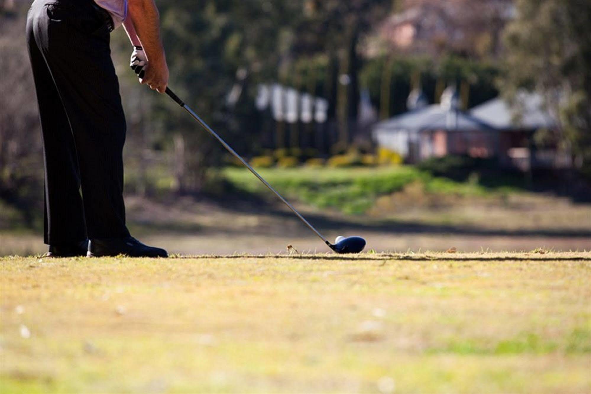 Clare Country Club Otel Dış mekan fotoğraf